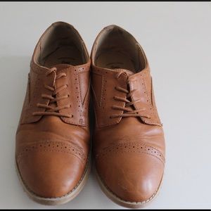 Gap oxfords